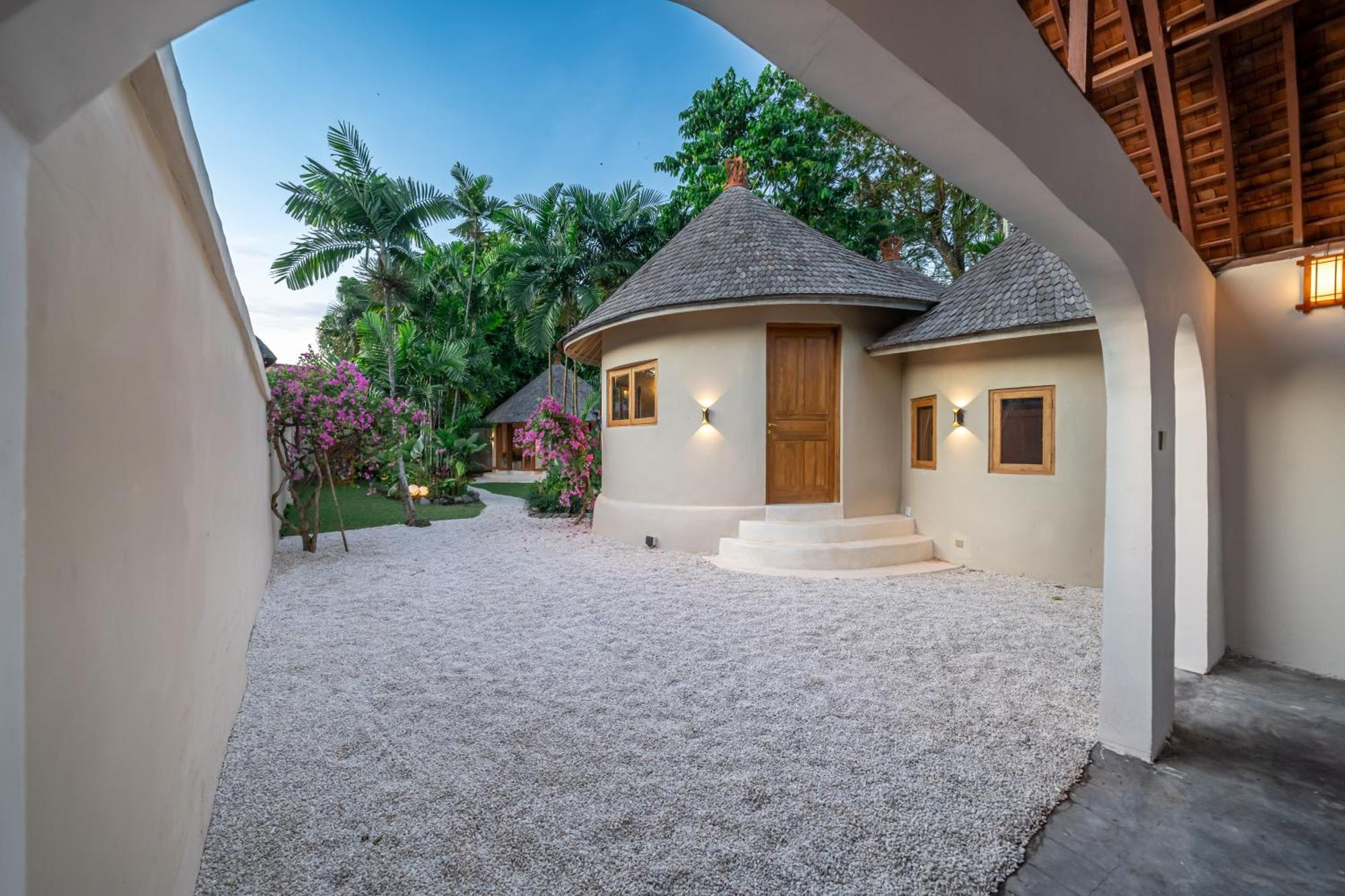 Meraki, 6br, Incl Breakfast, Heart Of Seminyak, Walking Distance To Restaurants, Bars And Shops, Tropical Garden Villa Seminyak (Bali)