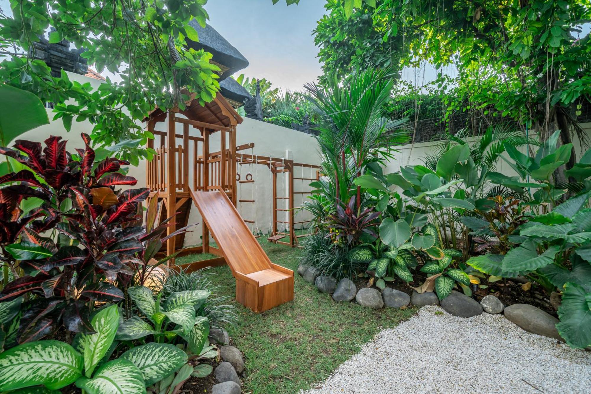 Meraki, 6br, Incl Breakfast, Heart Of Seminyak, Walking Distance To Restaurants, Bars And Shops, Tropical Garden Villa *