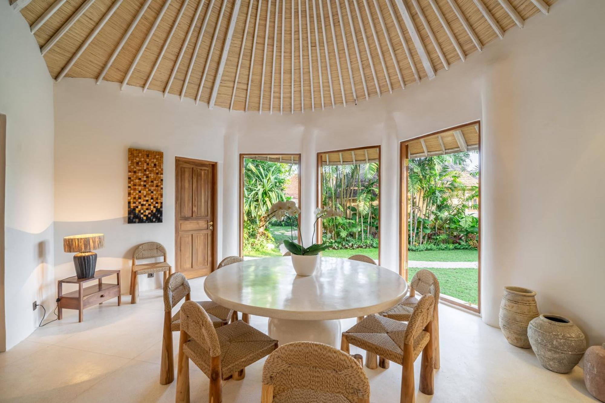 Meraki, 6br, Incl Breakfast, Heart Of Seminyak, Walking Distance To Restaurants, Bars And Shops, Tropical Garden Seminyak (Bali)