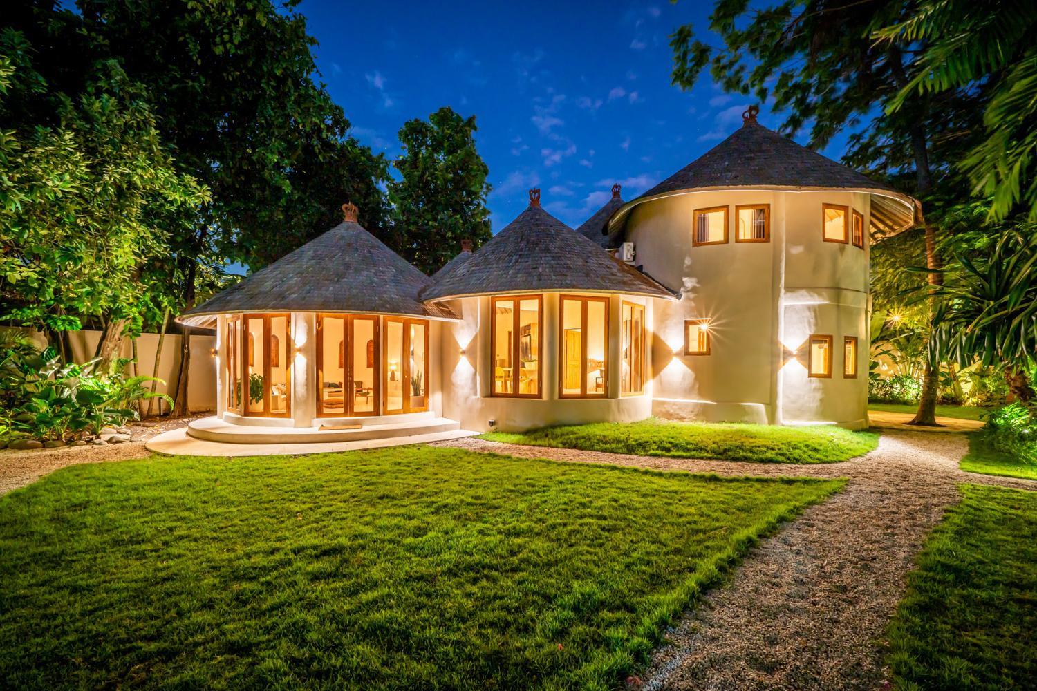 Meraki, 6br, Incl Breakfast, Heart Of Seminyak, Walking Distance To Restaurants, Bars And Shops, Tropical Garden Villa