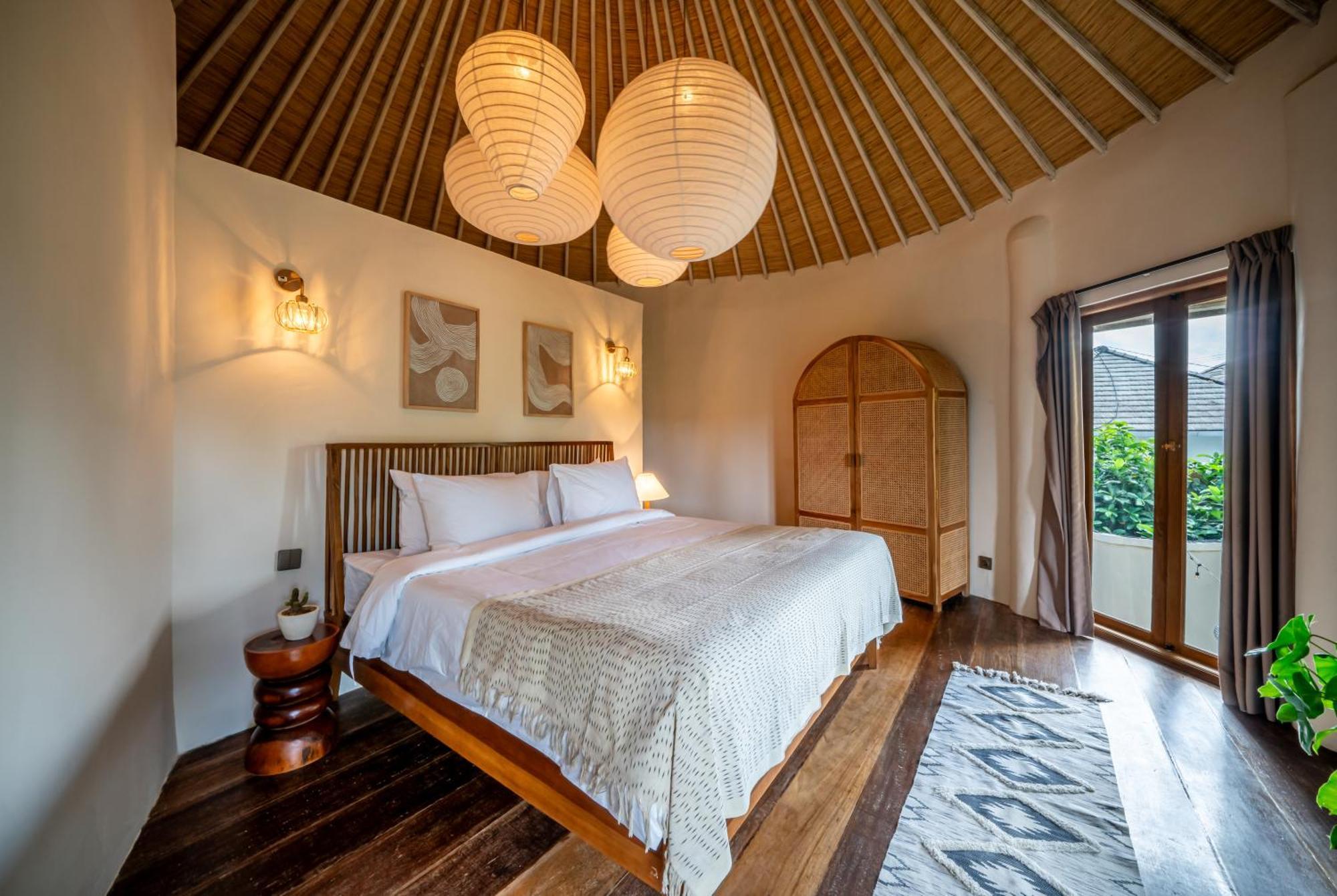 Meraki, 6br, Incl Breakfast, Heart Of Seminyak, Walking Distance To Restaurants, Bars And Shops, Tropical Garden Villa Seminyak (Bali)