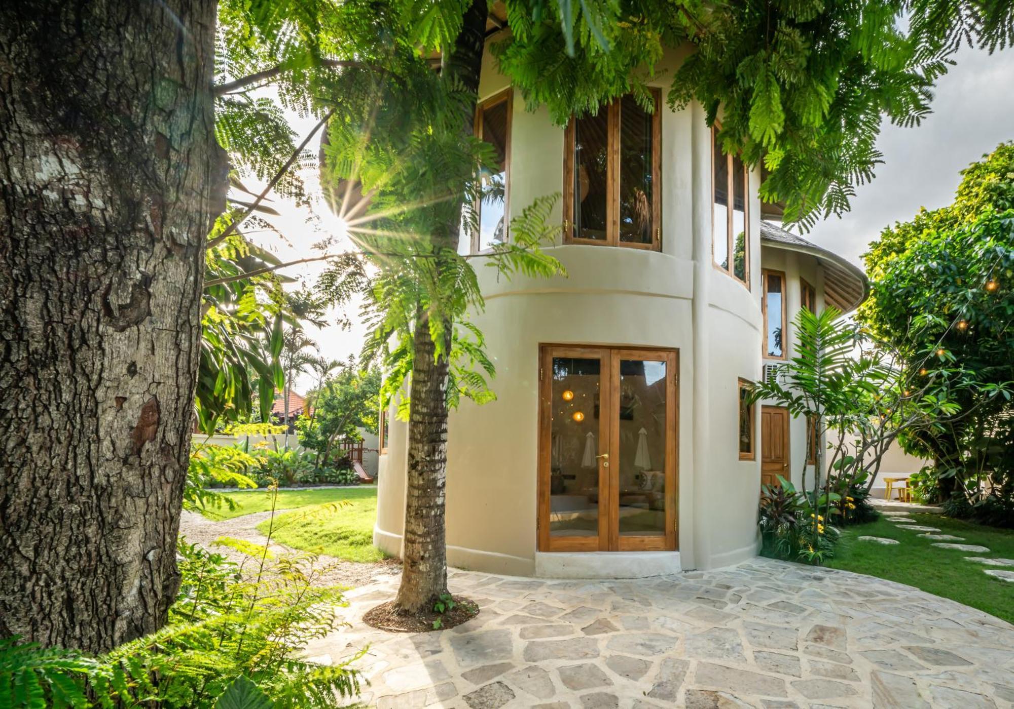 Meraki, 6br, Incl Breakfast, Heart Of Seminyak, Walking Distance To Restaurants, Bars And Shops, Tropical Garden Villa *