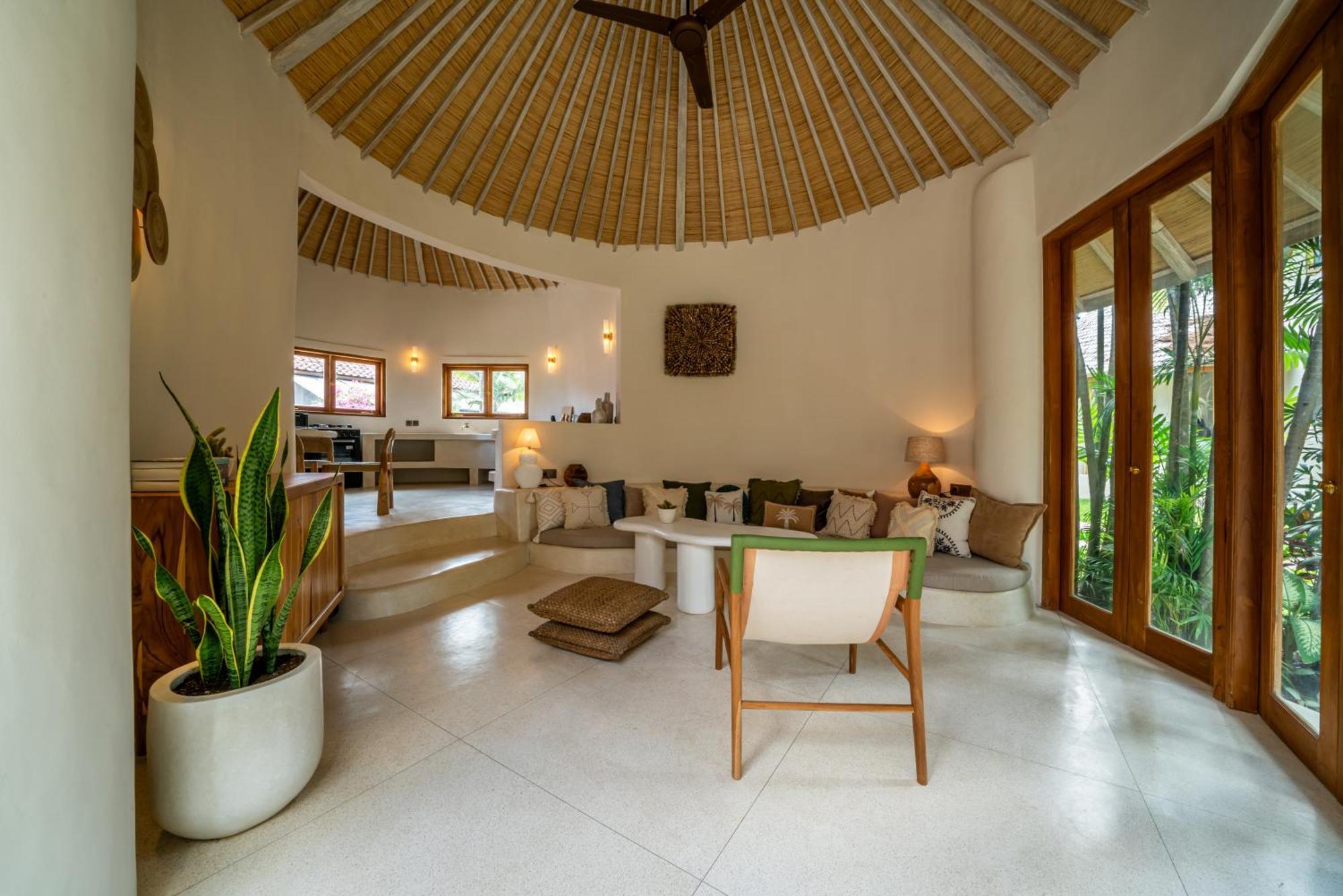 Meraki, 6br, Incl Breakfast, Heart Of Seminyak, Walking Distance To Restaurants, Bars And Shops, Tropical Garden * Seminyak (Bali)