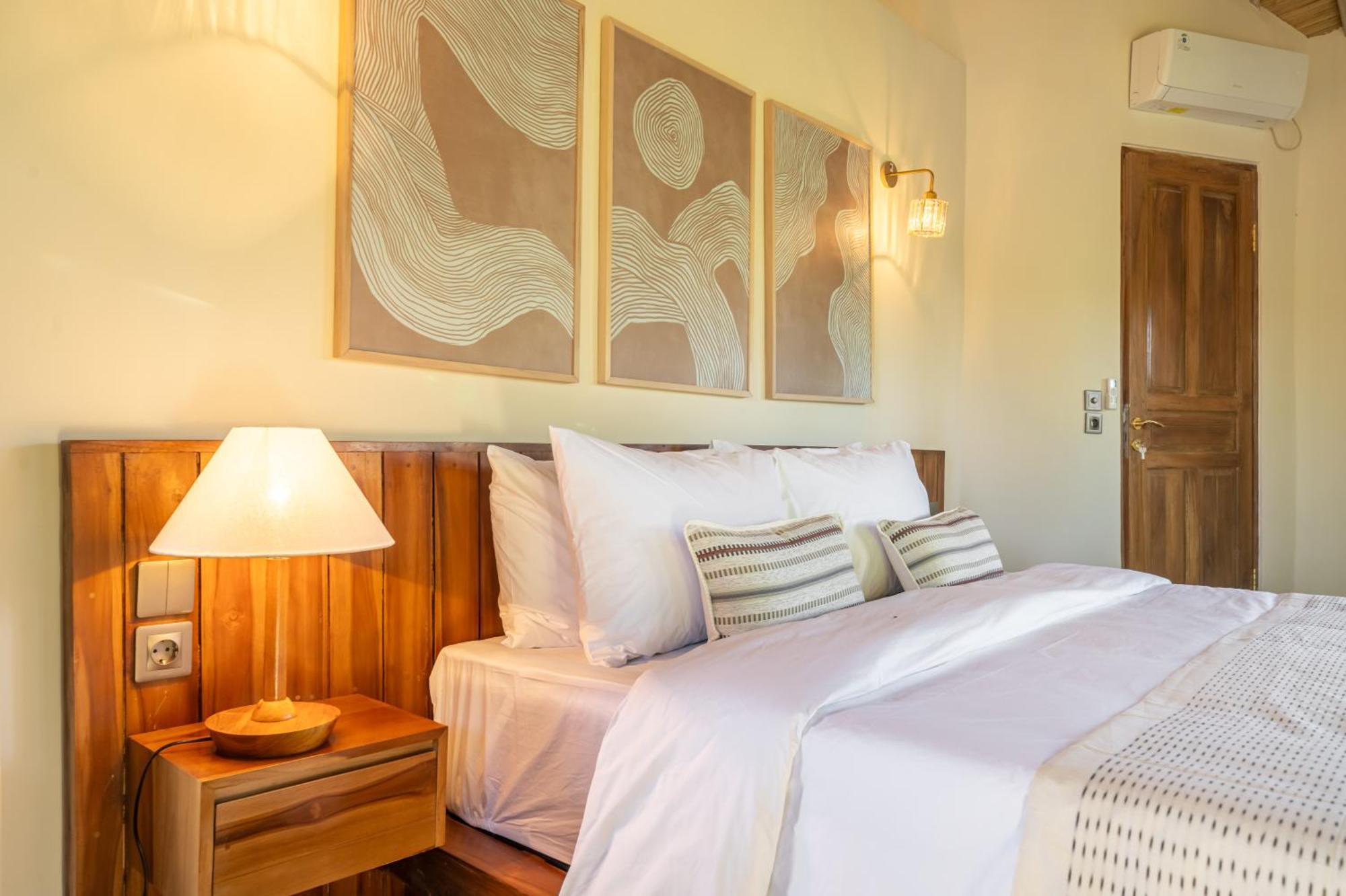 Meraki, 6br, Incl Breakfast, Heart Of Seminyak, Walking Distance To Restaurants, Bars And Shops, Tropical Garden Villa Seminyak (Bali)