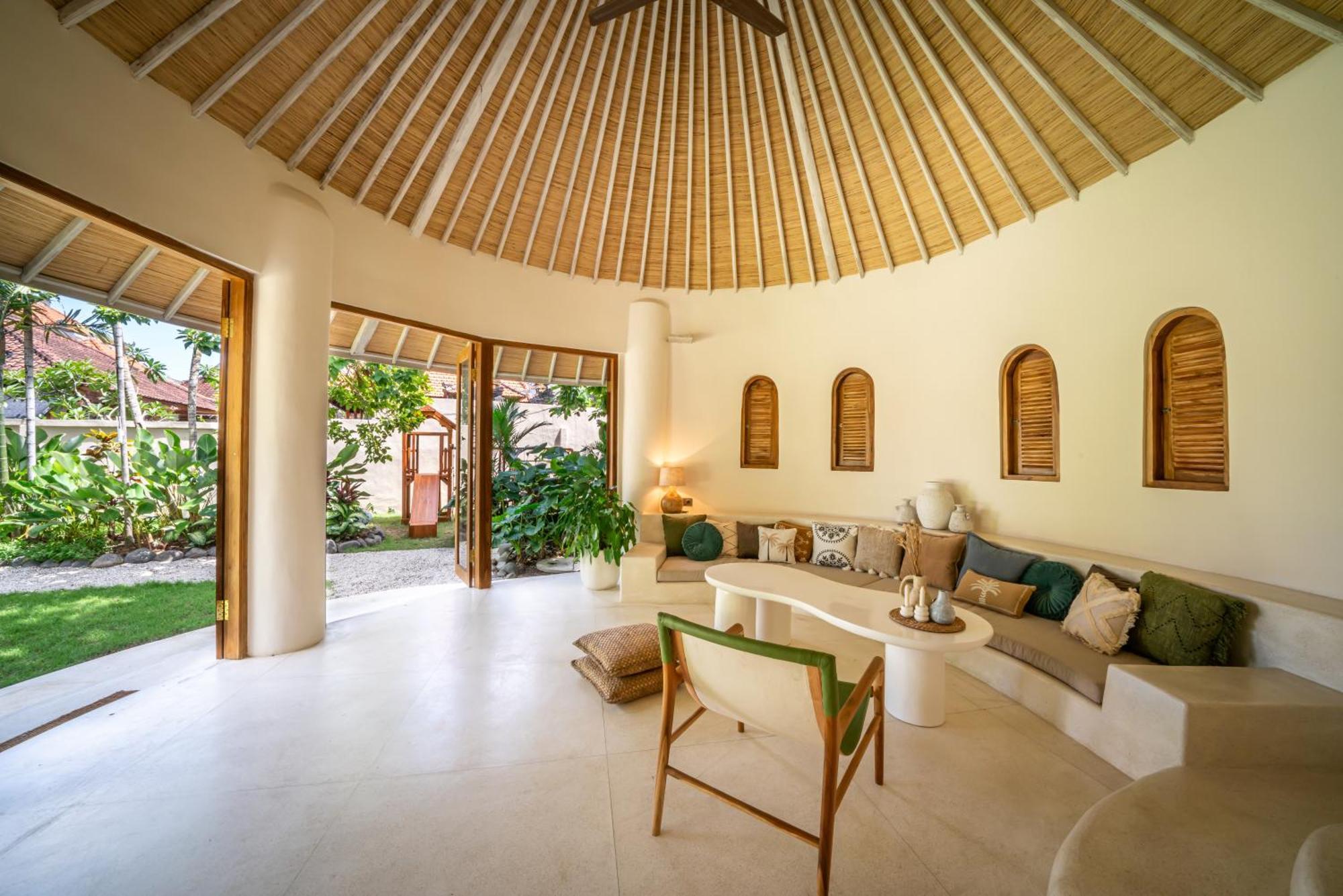 Villa Meraki, 6br, Incl Breakfast, Heart Of Seminyak, Walking Distance To Restaurants, Bars And Shops, Tropical Garden Seminyak (Bali)